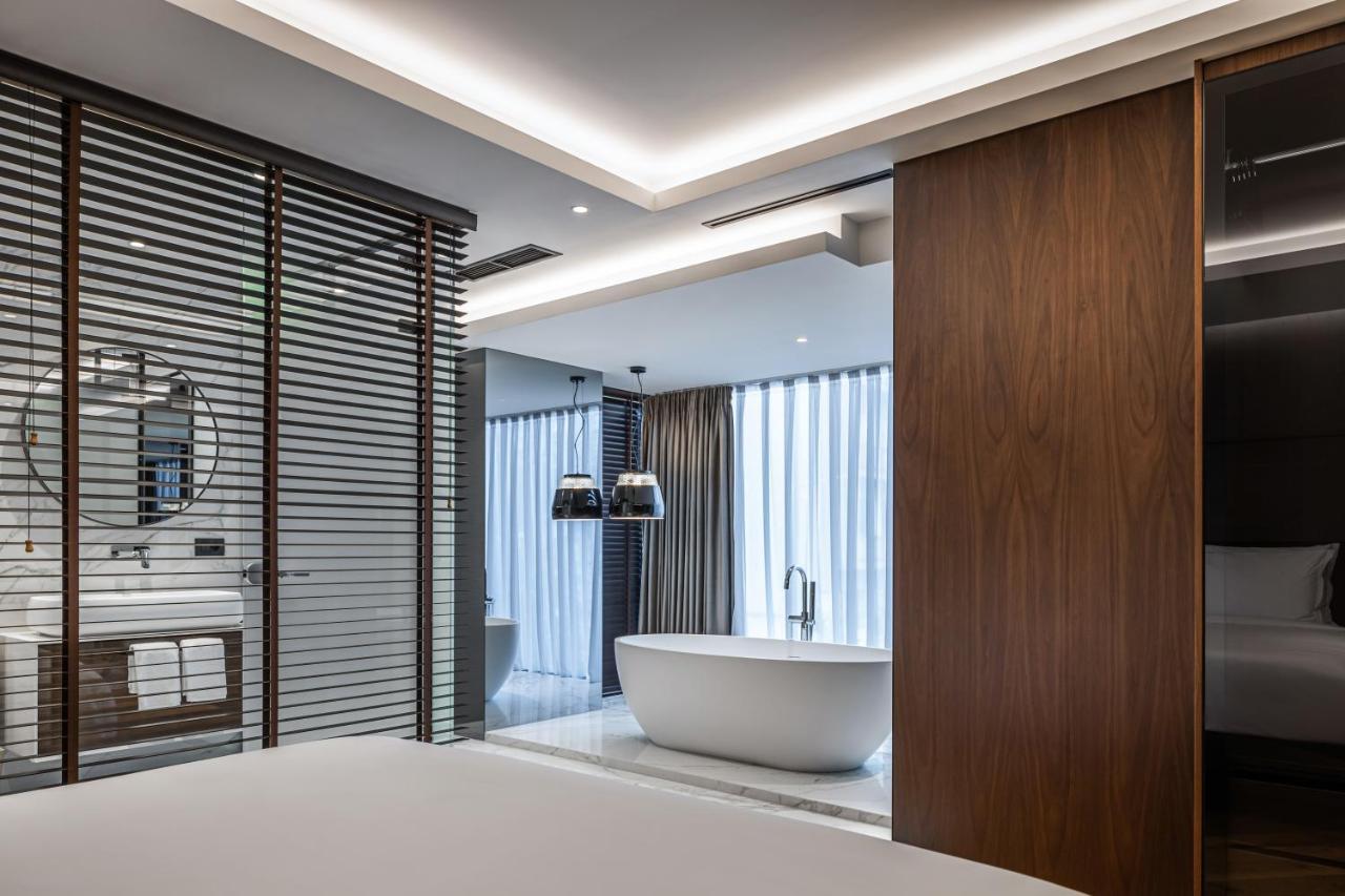 Hotel Manami Пристина Екстериор снимка Bathroom